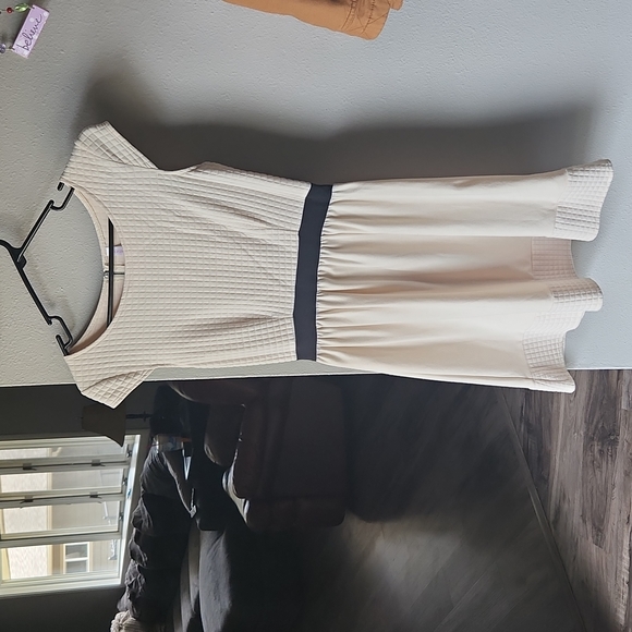 Like new dress from Target - Picture 1 of 3